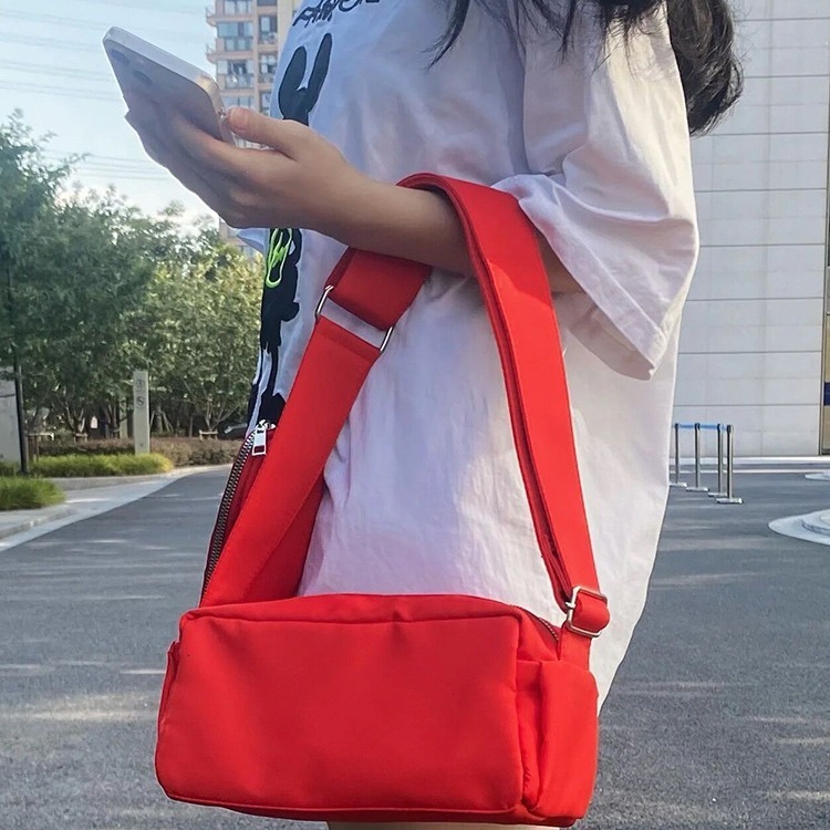 designer Korean Style Simple Red Casual Toast Bag Nylon Crossbody Pillow Bag for Women Small Square Bag Niche Shoulder Underarm Bag