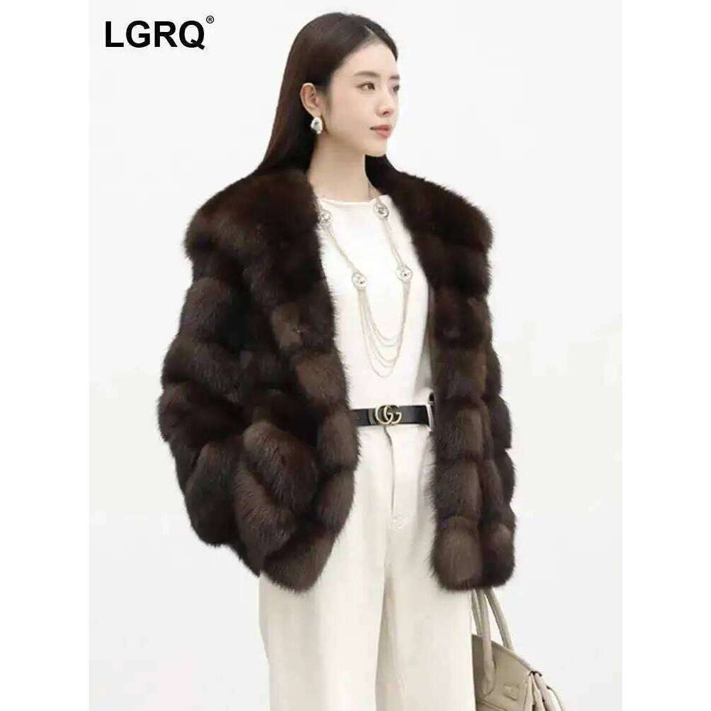 LGRQ 2025 new winter fashion women clothes hooded fur brown color warm thickness coat female tide WQ1005916