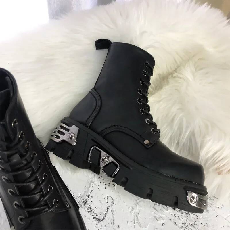 Ddmyoutdoor Punk Style Women Ankle Black CM Platform Boot High Tops Boots Metal Decor Autumn Winter Botas Mujer Outdoor Shoes