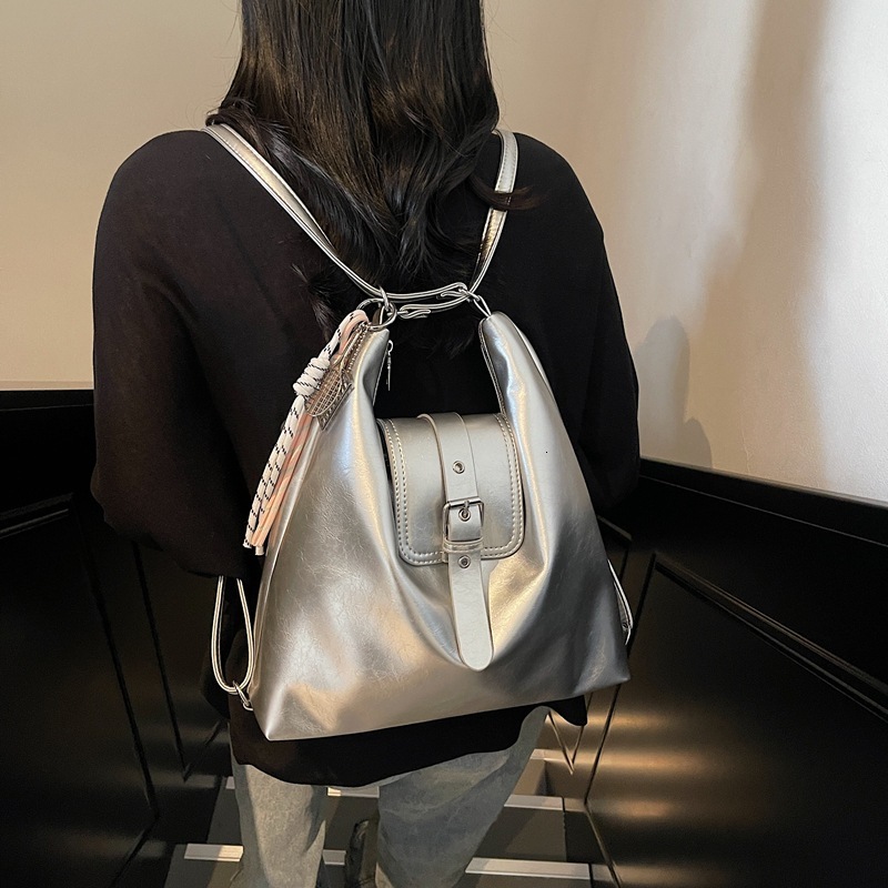 designer Vintage Commuter Tote Bag for Women Large Capacity 2025 New Casual Shoulder Crossbody Multifunctional Fashion Backpack