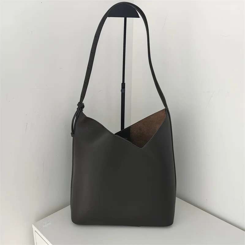 Meet You Solid Color Pu Leather Bucket For Women 2025 Large Capacity Shoulder Side Vintage Female Daily Commuter Bag