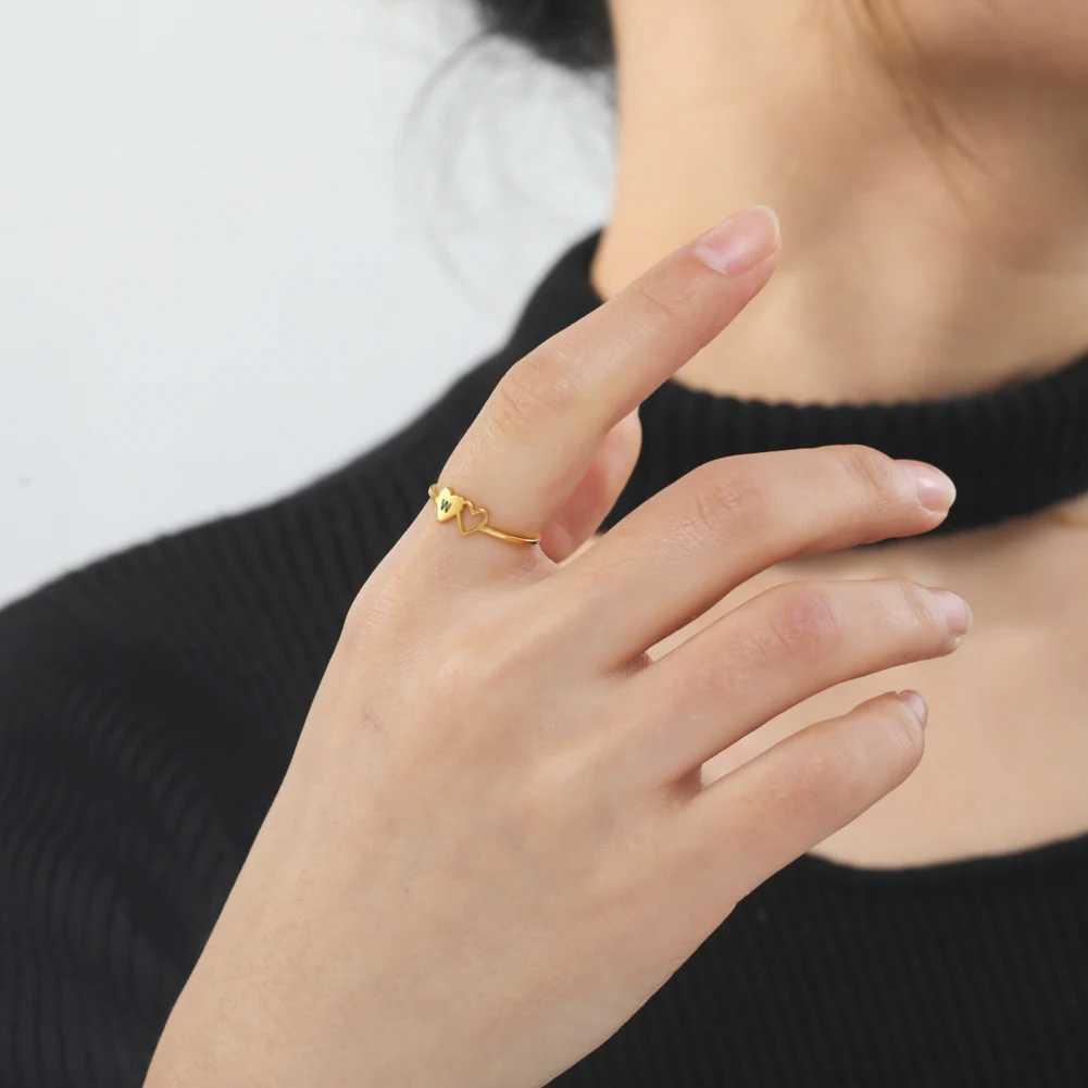 COOLTIME Trendy Initial Letter Rings for Women Stainless Steel A-Z Alphabet Hearts Jewelry Finger Rings Couple Wedding Gift W250606
