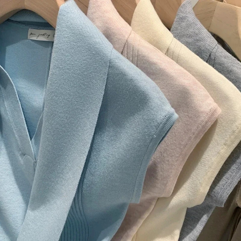 2025 Women Knitted Tank Top Thin Tops Basic Casual Oneck Tees Sleeveless For 250530