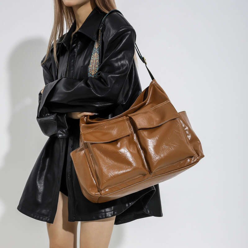 Commuting Large Capacity Tote 2025 New Shoulder Trendy Handbag Crossbody Bag