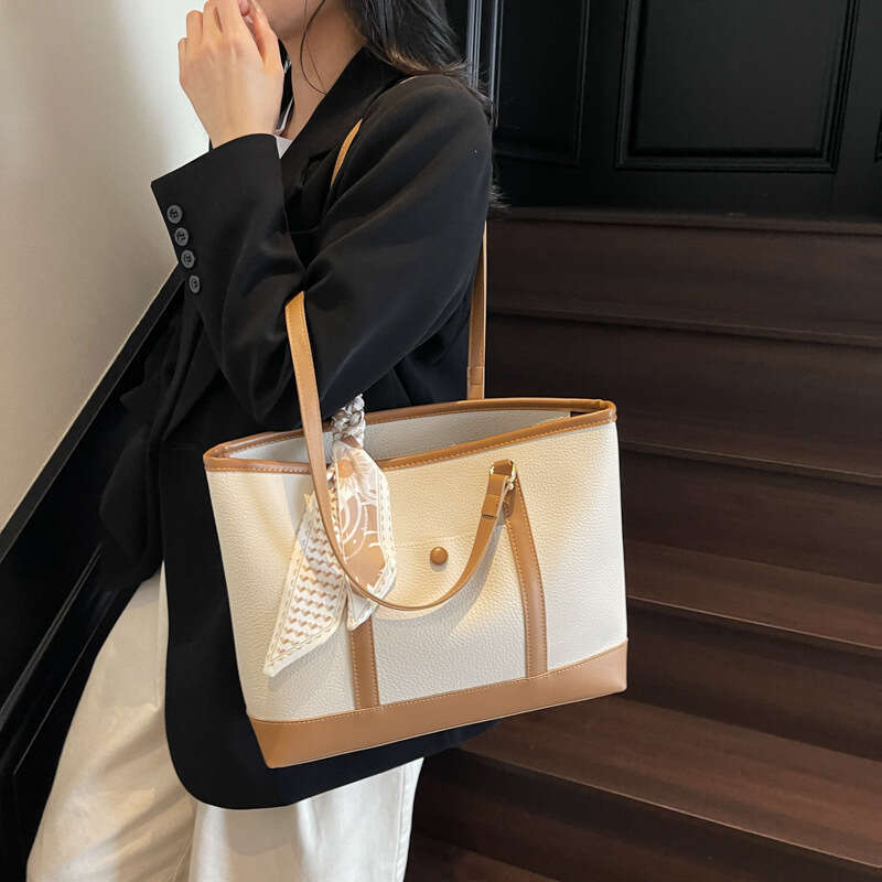 2025 New Niche Design for Women Color Block Stitching College Student Class Shoulder Versatile Commuter Tote Bag