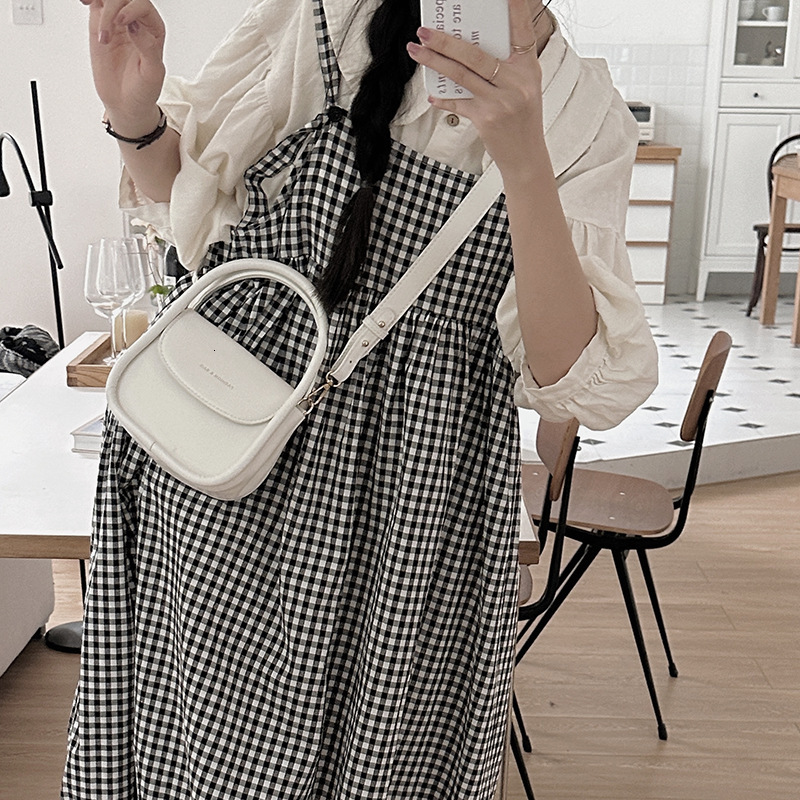 designer Versatile Ins Style Crossbody Bag for Women 2025 New Trendy Fashion Niche Shoulder Handbag Wedding Banquet Bag Red Bag