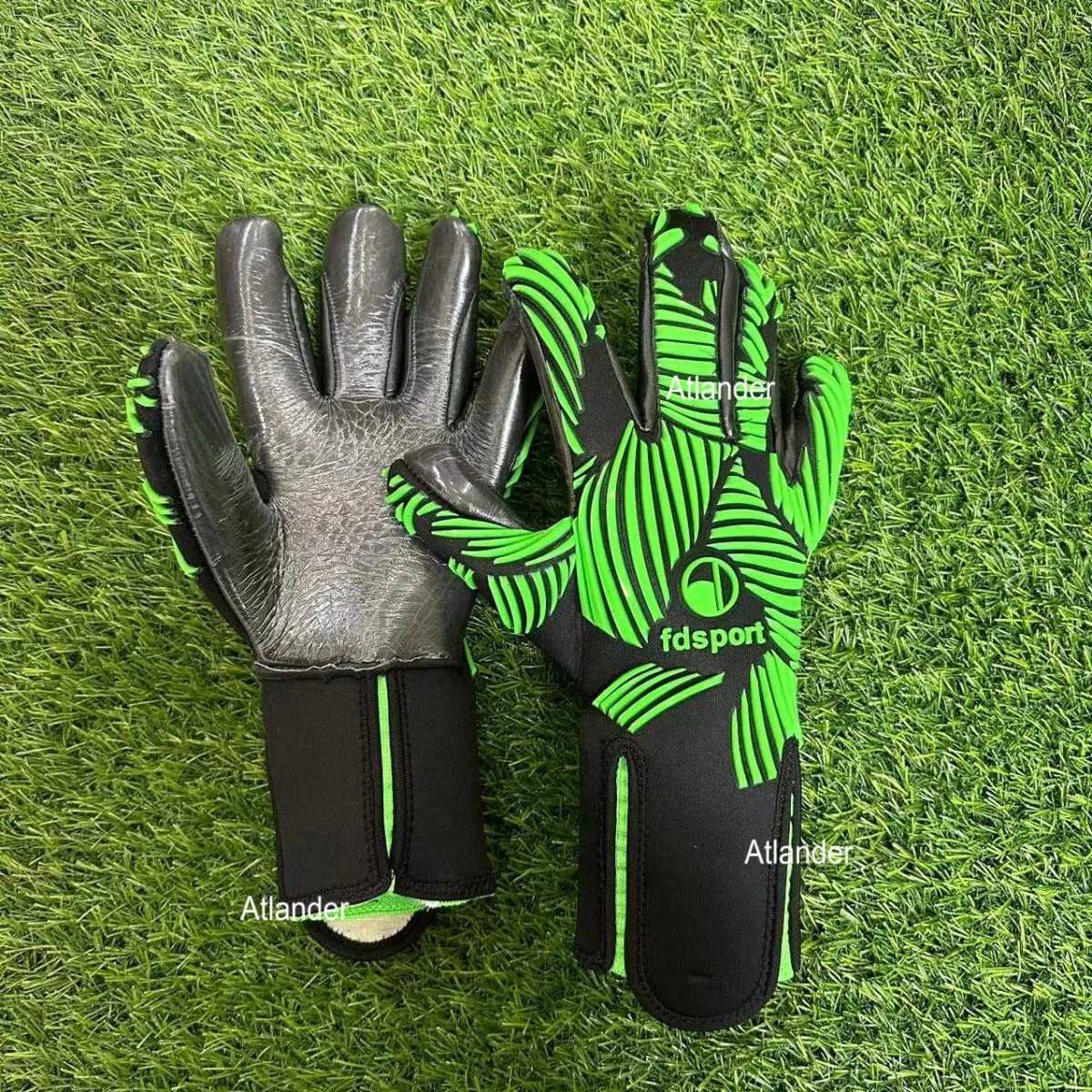 4mm Latex Goalkeeper Gloves Premier Quality Football Soccer Men Women Thick Gloves Football Non-Slip Futebol Match Goalie Gloves XJ250606