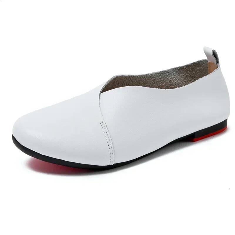 ddmyoutdoor Genuine Leather Women S Simple Commute Flat Comfortable Large Size Ladies Non Slip Mother Shoes Chaussure Femme Outdoor Outdoor Shoes
