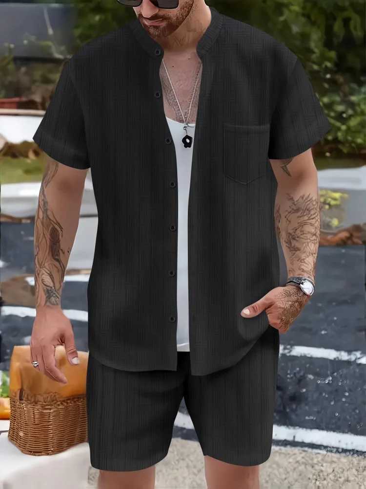 2025 Summer Hot Mens Fashion Henry Collar Jacquard Pocket Shirt Daily Casual Solid Color Drawstring Shorts Beach Two-Piece Set W250609