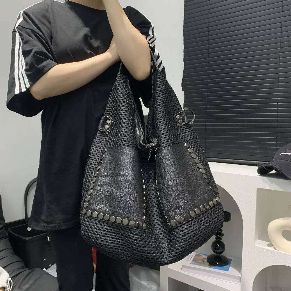 Elegant and Practical: Luxury Mesh Stitched Leather Cross-body Handbag Ideal for Daily Wear