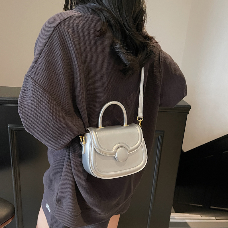 designer Vintage Handbag for Women 2025 New Fashion Trendy Versatile Shoulder Bag High-end Crossbody Saddle Bag