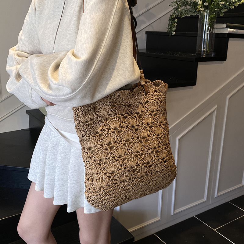 designer New Style Straw Woven Hollow Out Bag Versatile Straw Bag Women's Handbag Beach Vacation Shoulder Tote Bag
