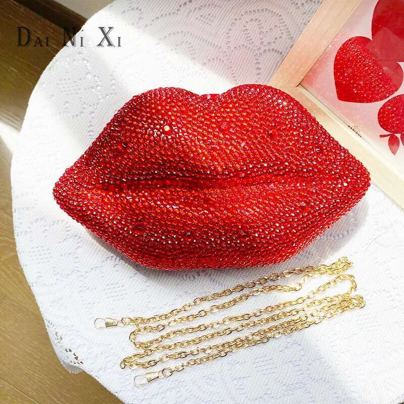 Dai Ni Xi Female Red Sexy Full Dia Lips Shape Crystal Bags Woman Clutches Wedding Evening Purse For Ladies