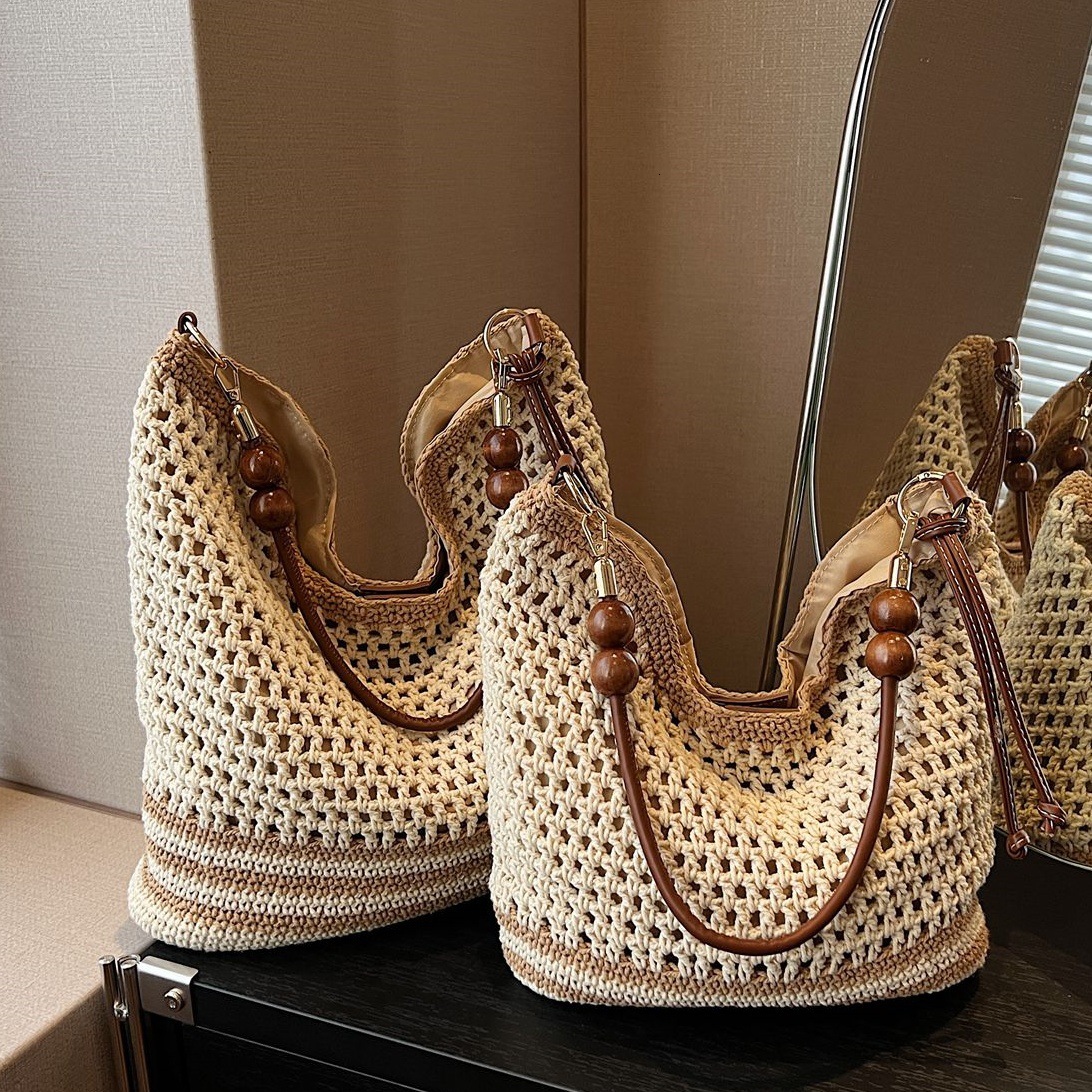 designer Beach Vacation Straw Woven Bag Women's 2025 Spring Summer New Commuter Shoulder Crossbody Bag Hollow Woven Tote Bag