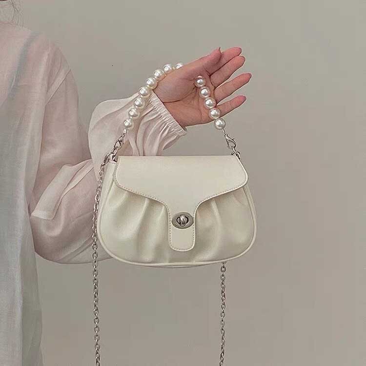 designer 2025 New Fashion Versatile Mini Pleated Cloud Bag Cute Pearl Chain Shoulder Crossbody Bag for Girls