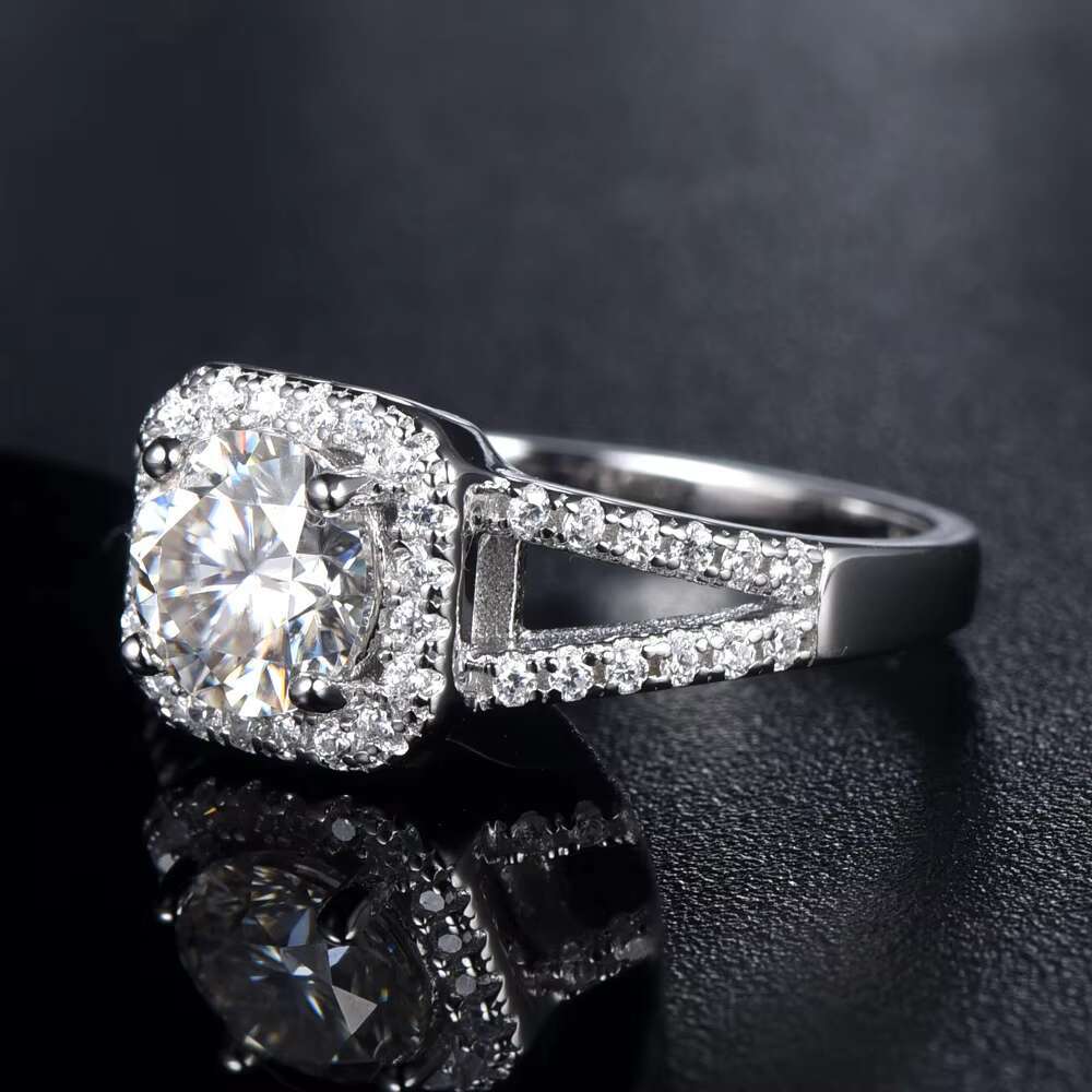 D-Grade High-Brightness Moissanite S925 Sterling Silver Inlaid Mosan Diamond Ring Ladies Moissanite Rings