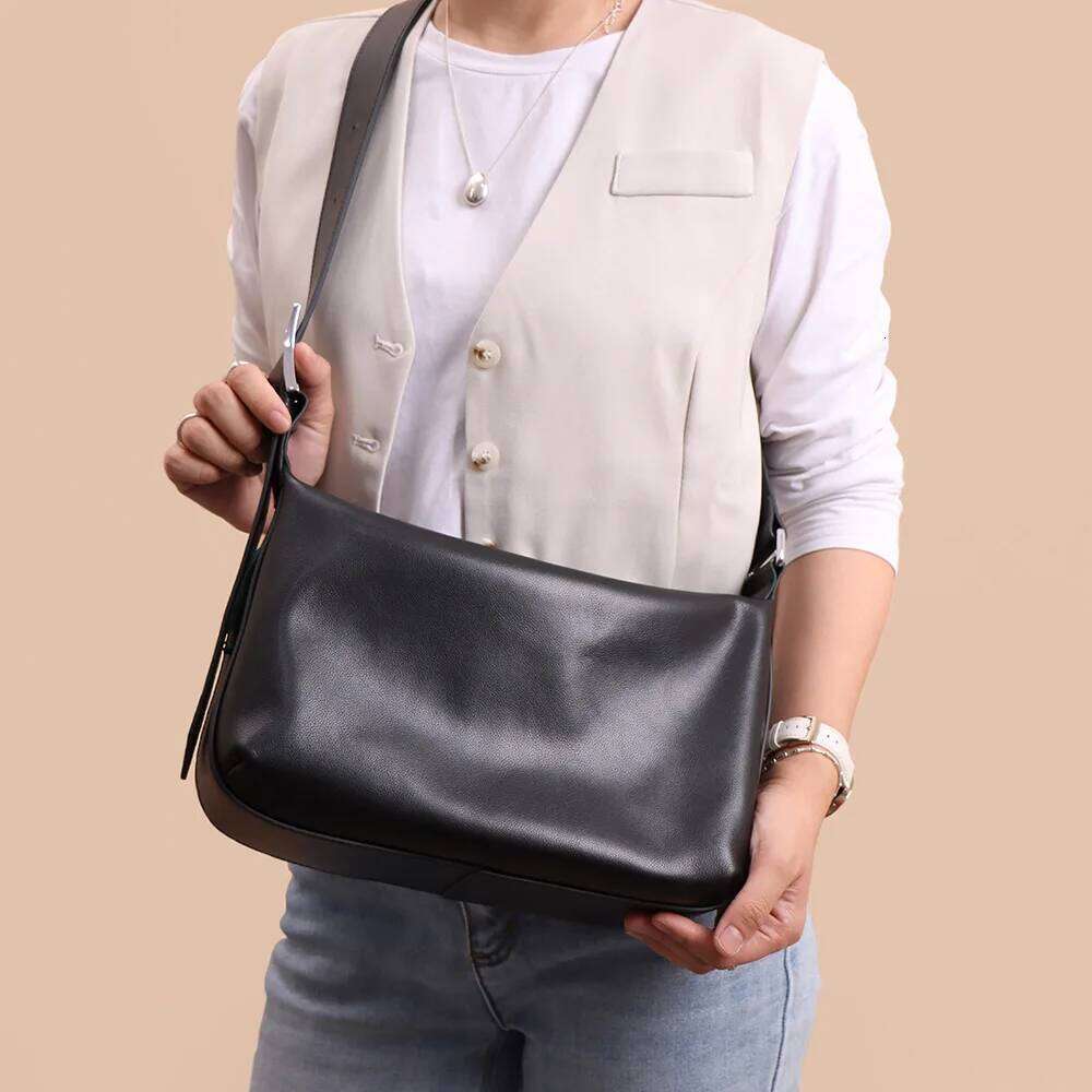 2025 New Women's Genuine Leather Tote - Commute-Ready Crossbody & Spacious Shoulder Bag with Premium Craftsmanship