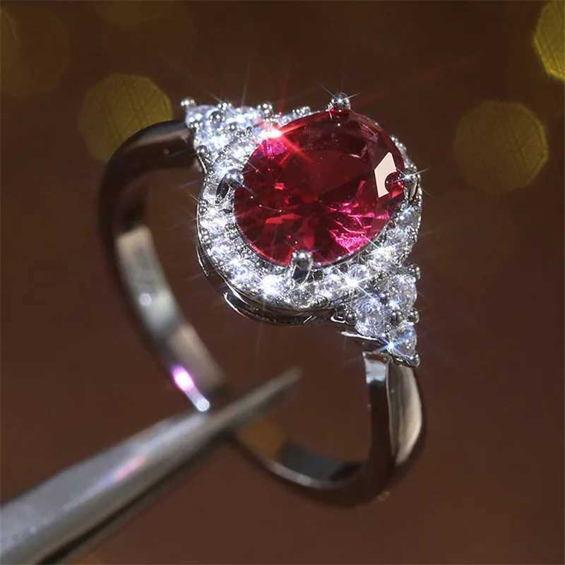 925 Sterling Silver Cubic Zirconia Rings for Women Romantic Oval Red Stone Engagement Wedding Ring Valentines Gift for Lover XJ250606