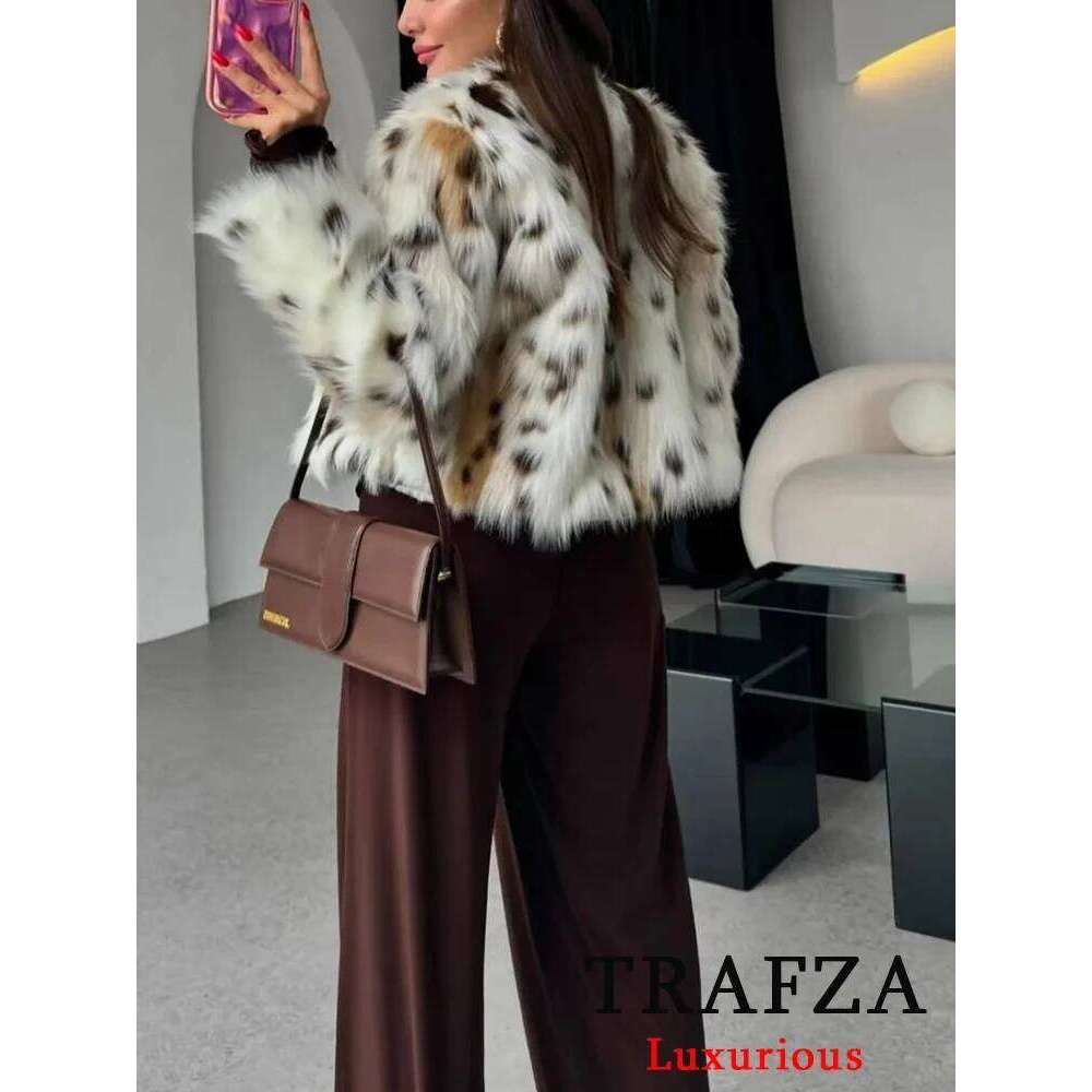 TRAFZA Vintage Leopard Chic Women Faux Fur O-Neck Long Sleeve Thick Jackets Fashion 2024 Autumn Winter Street Female Coat