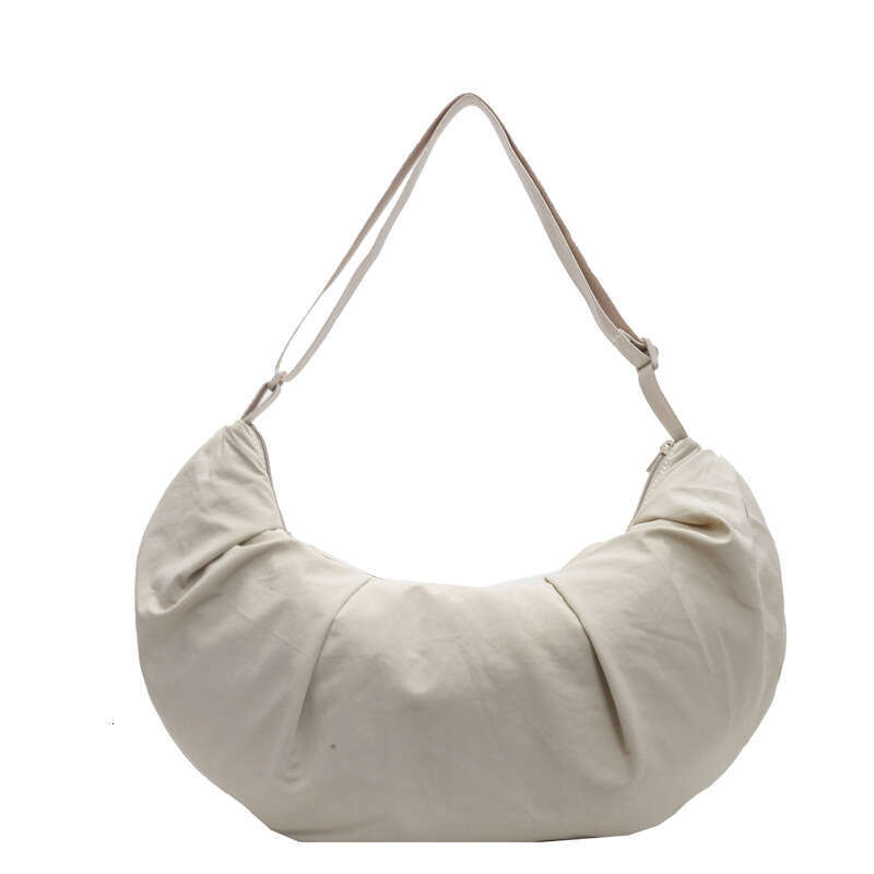 2025 New Lightweight Dumpling Outdoor Large Capacity Casual Travel Crossbody Korean Style Ins Shoulder Bag