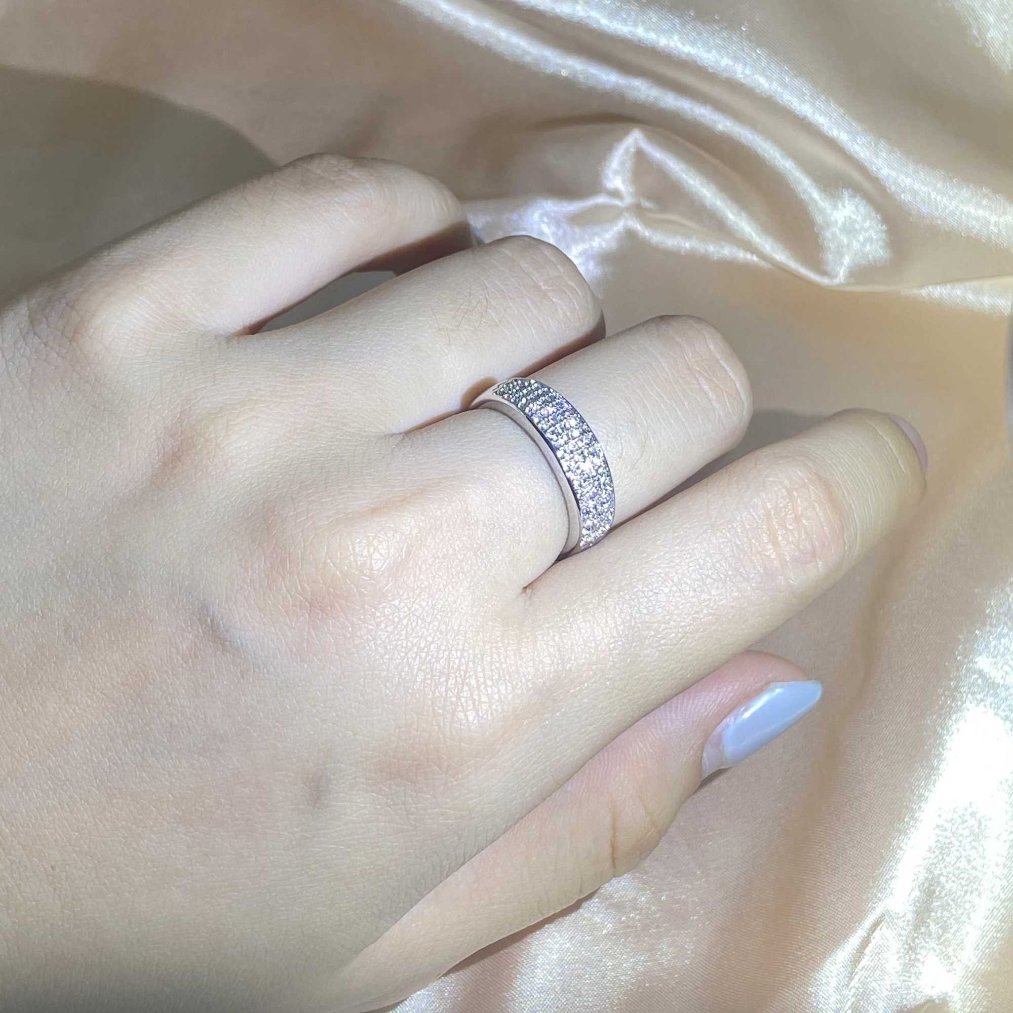 Sparkling White Zirconia Full Diamond Ring Ladies 925 Stamp New Fashion Party Wedding Jewelry Gifts For Men And Women XJ250606