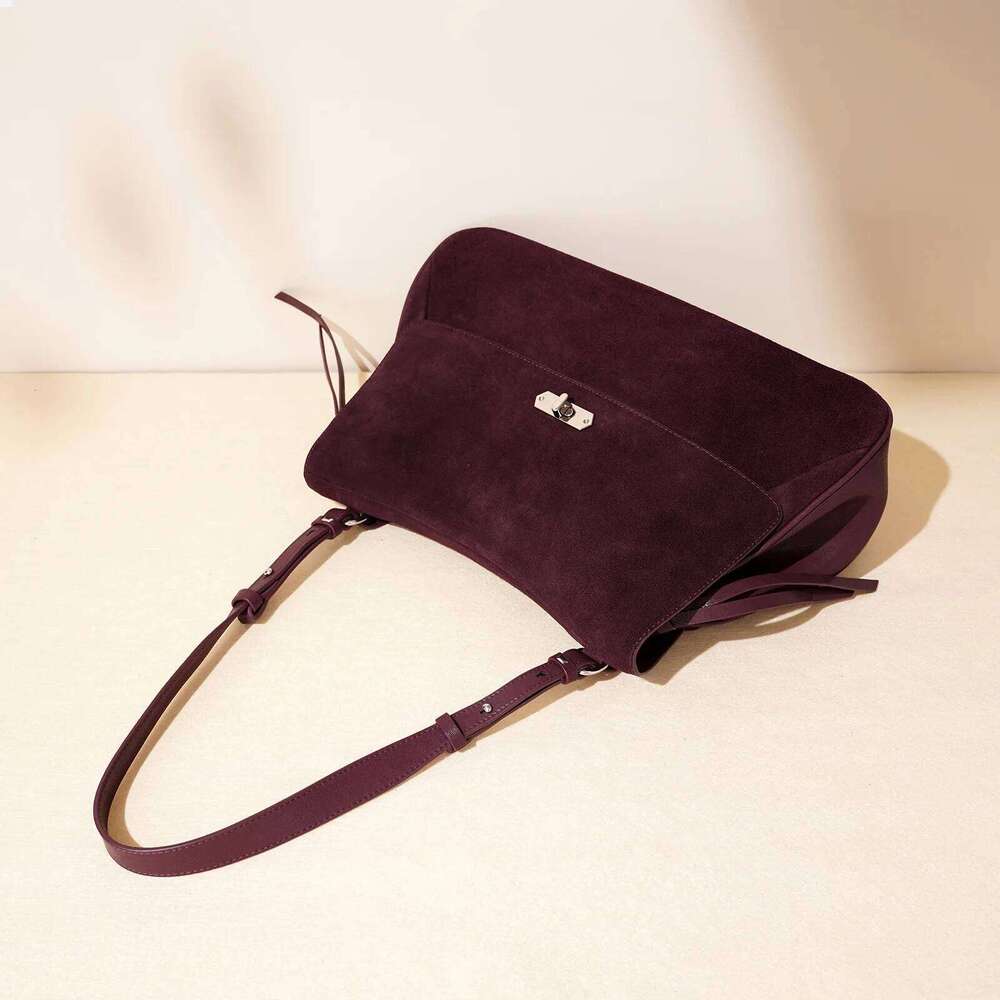 Hot Selling Fashion Women Suede Crossbody Hand Bags New Designer Ladies Genuine Frosted Leather Cross Body Bag