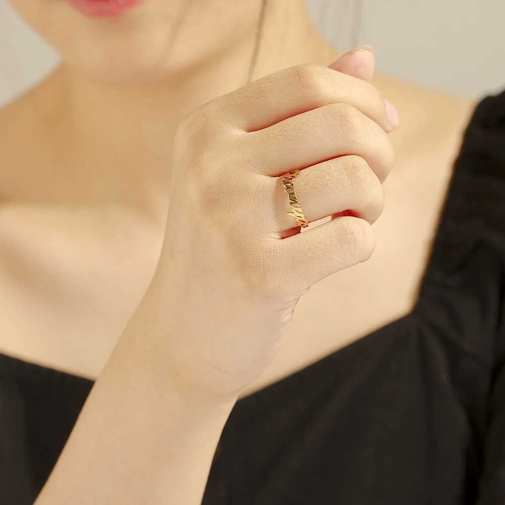 COOLTIME Custom Letters Ring Stainless Steel Fashion Personalized Couple Ring for Women Men Jewelry Wedding Gift Wholesale W250606