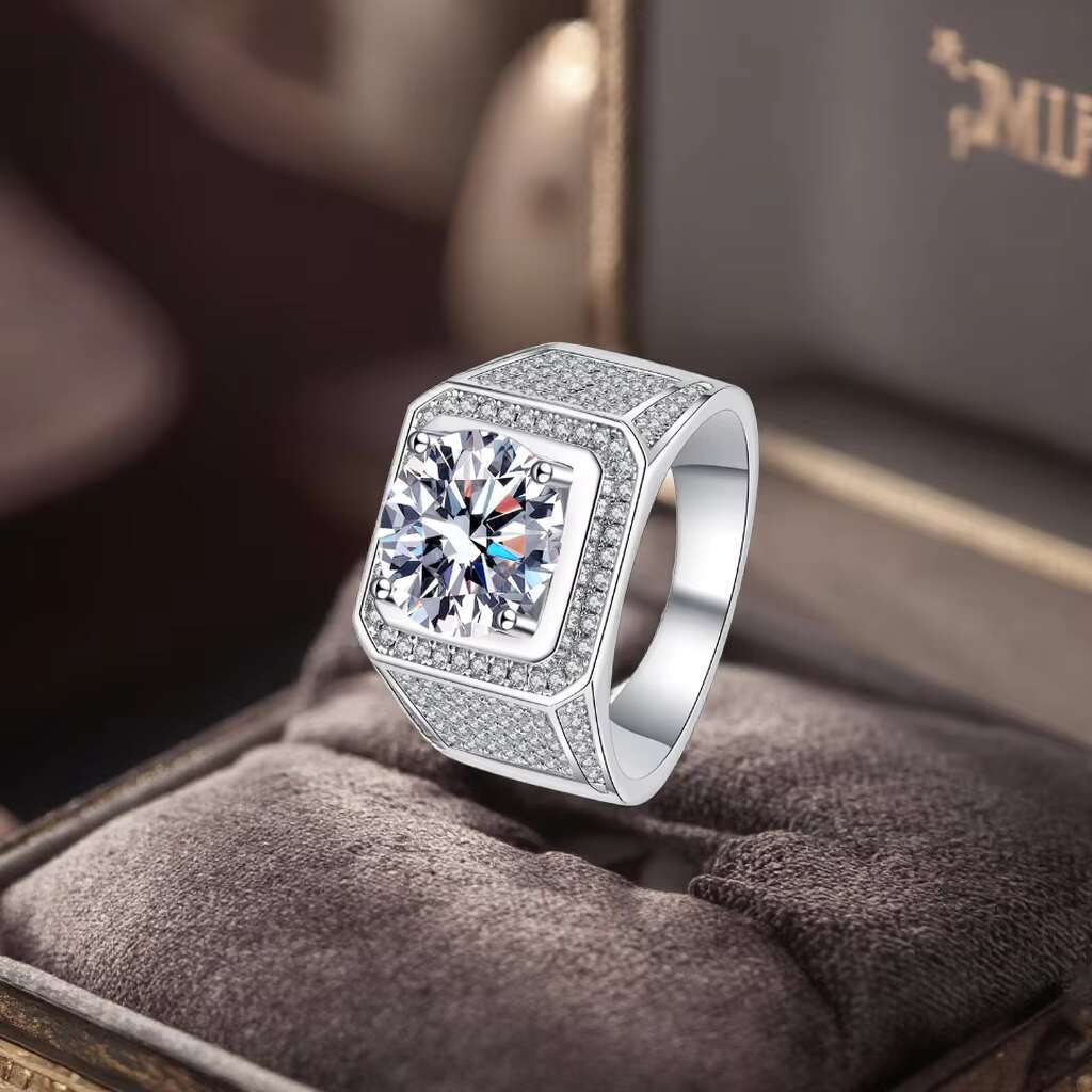 925 Sterling Silver Classic Overbearing Mosan Diamond Male Ring Fashion Star 5 Ct Wide Diamond Ring Manufacturers Wholesale