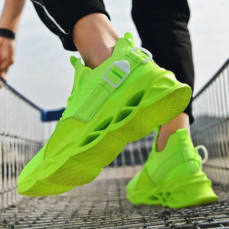 Ddmyoutdoor Hot Sale Mesh Fluorescent Green Running Sneakers For Men Cheap Light S Trainers Fashion Breathable Sport Shoes Male Outdoor Shoes