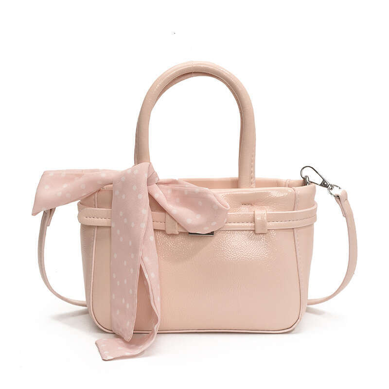 Fashion Handbag for Women 2025 Summer New Stylish Versatile Large Capacity Commuter Shoulder Crossbody Bag