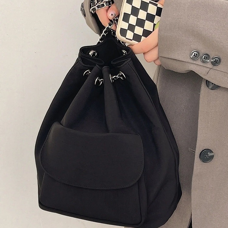 designer Bag 2025 New Korean Fashion Simple Drawstring Black Commuter Backpack for Female Students