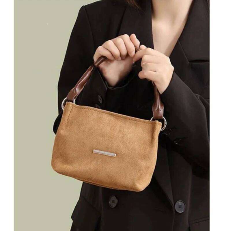 Korean Minority Design Women Shoulder Fashion Veet Leather Retro Multi-Functional Casual Crossbody Portable Box Bag