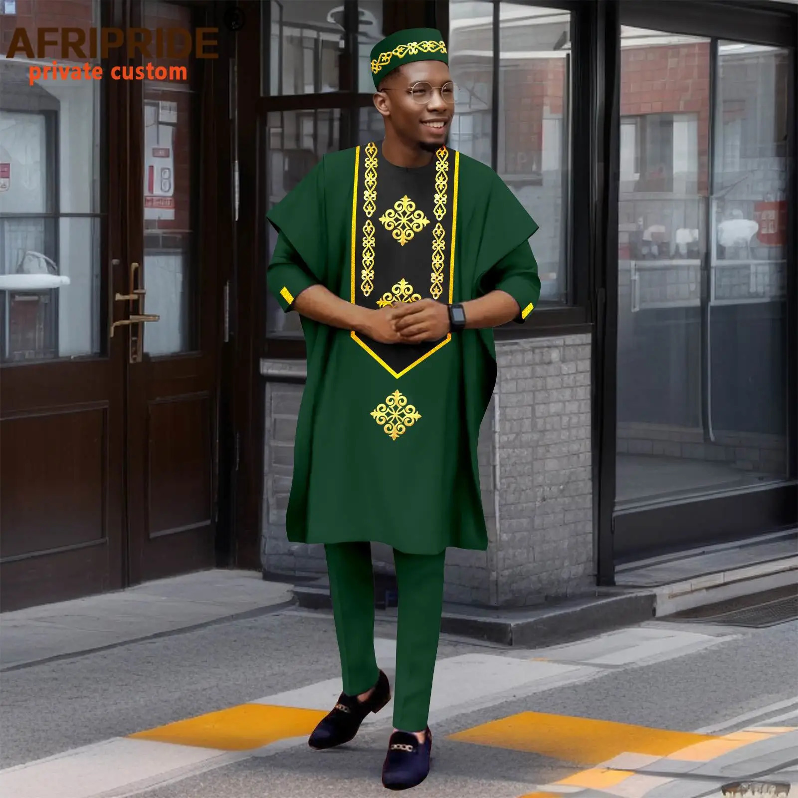 African Traditional Clothing for Men Embroidery Agbada Robe Short Sleeve Shirts Pants Hats 4 Piece Set Dashiki Kaftan2516002 250603