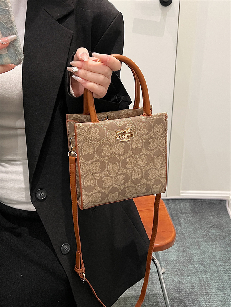Designer bag free shipping 2025 new fashion light luxury high-end texture personalized printed small square bag single shoulder crossbody bag for wome