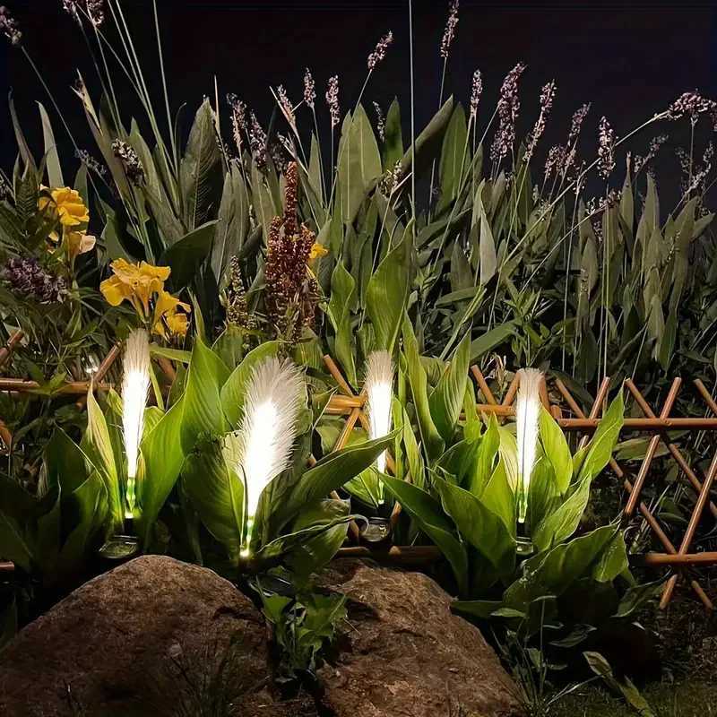 Schilf Solar-Powered LED Lights Outdoor Lawn Garden Decor Christmas Festive Atmosphere Lavender Lawn Waterproof Landscape XJ250606