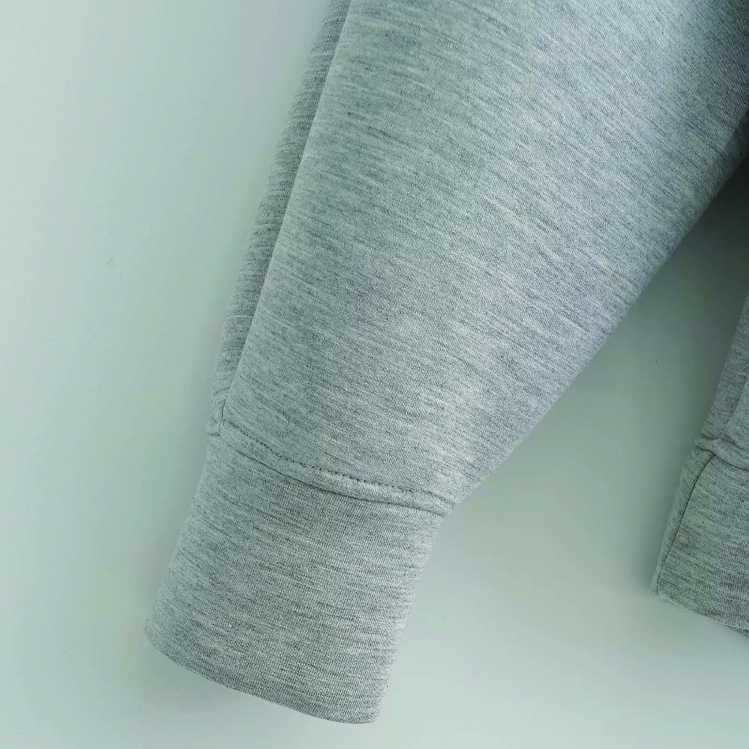 Women's Hooded Zip-Up Sweatshirt with Contoured Silhouette - Versatile & Comfortable