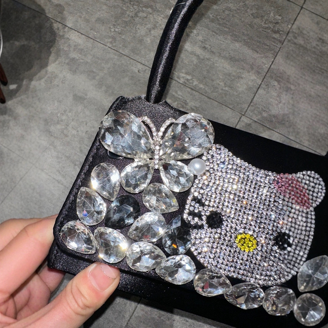 Top High Quality New Style Style Box Diamond Bag Single Shoulder Crossbody Bag Crystal Light Bag Flower Sequin Chain Bag Rhinestone Bag New Free Deliv