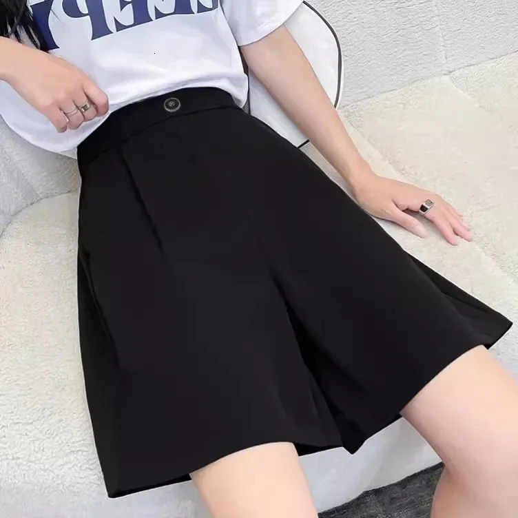 Womens Spring High-waisted Slimming A- line Black Shorts Casual 5-piece Pants Korean Style 250529