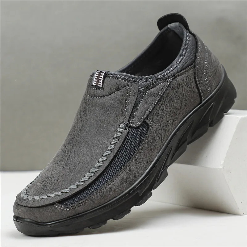 Leather Men Casual Shoes Lightweight Man Loafers Breathable Walking Running Shoes Fashion Slip on Comfortable Male Driving Shoes 250605
