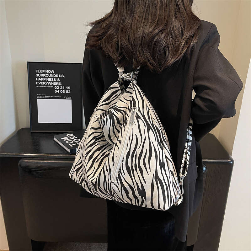 American Style Tote New Fashion Simple Shoulder Crossbody Niche Design Sense Office Commute Bag for Women