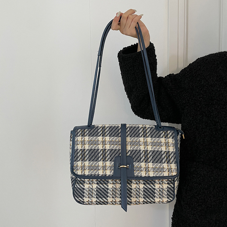 designer Wandering Bag for Women 2021 New Trend Blue Canvas Plaid Crossbody Large Capacity Versatile Shoulder Underarm Bag