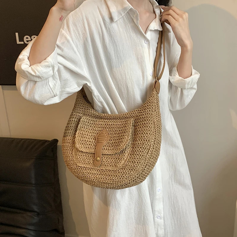 Fashionable Retro Large Capacity Woven Bag Beach Vacation Beachside Straw Single Shoulder Slant Crossbody Bag 250605