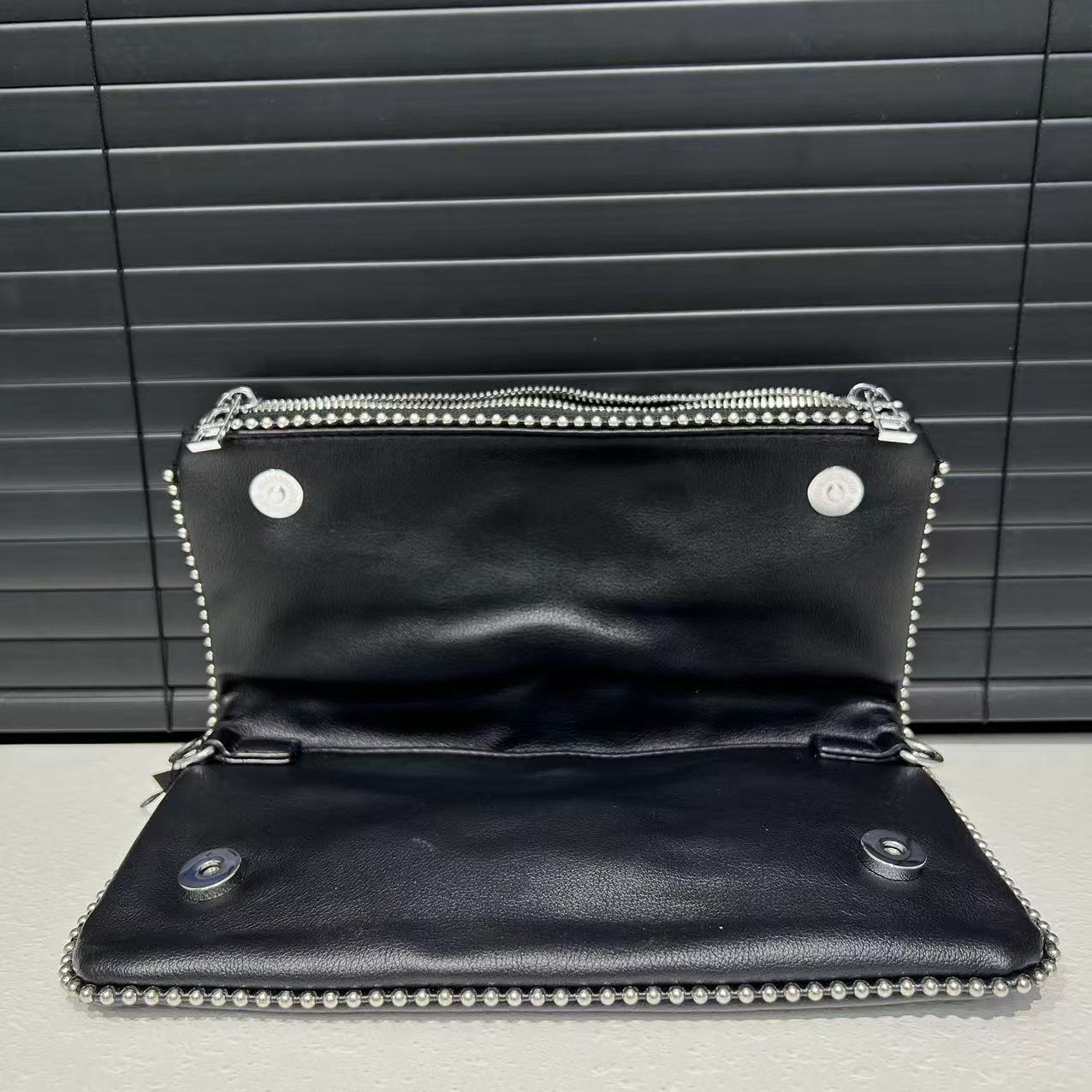 Women's fashion designer light luxury shoulder bag elegant beaded clutch bag