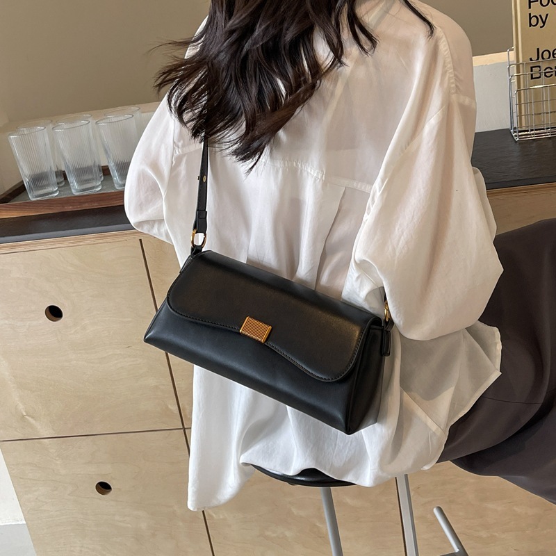 designer High-End Bag for Women Large Capacity 2025 New Trendy Fashion Ladies Crossbody Bag Niche Shoulder Underarm Baguette Bag