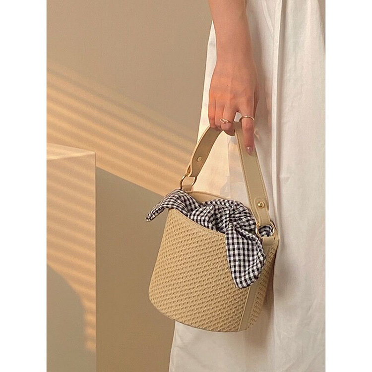 designer Bowknot Plaid Bucket Straw Bag for Women 2025 New Fashion Versatile Shoulder Crossbody Stylish Woven Handbag