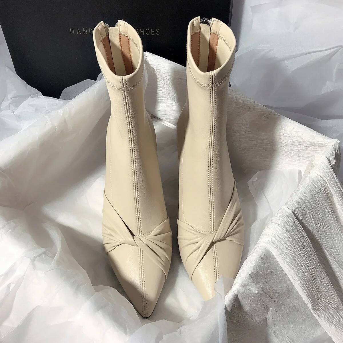 Ddmyoutdoor Vintage Brown Ankle Boots Fashion Elegant Pointed Toe Shoes Autumn Winter High Heel Women Designer Short Booties Outdoor Shoes