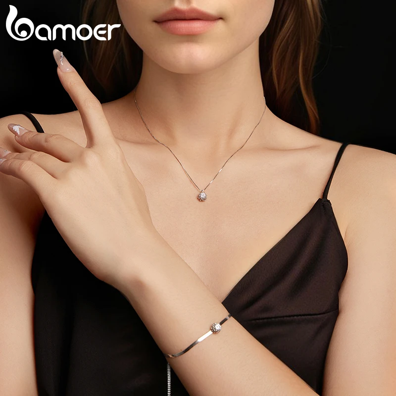 BAMOER Diamon925 Sterling Silver 0.5CT Flower Buds Moissanite Bracelet Prong Setting Adjustable Snake Chain for Women Anniversary Gift MSB027
