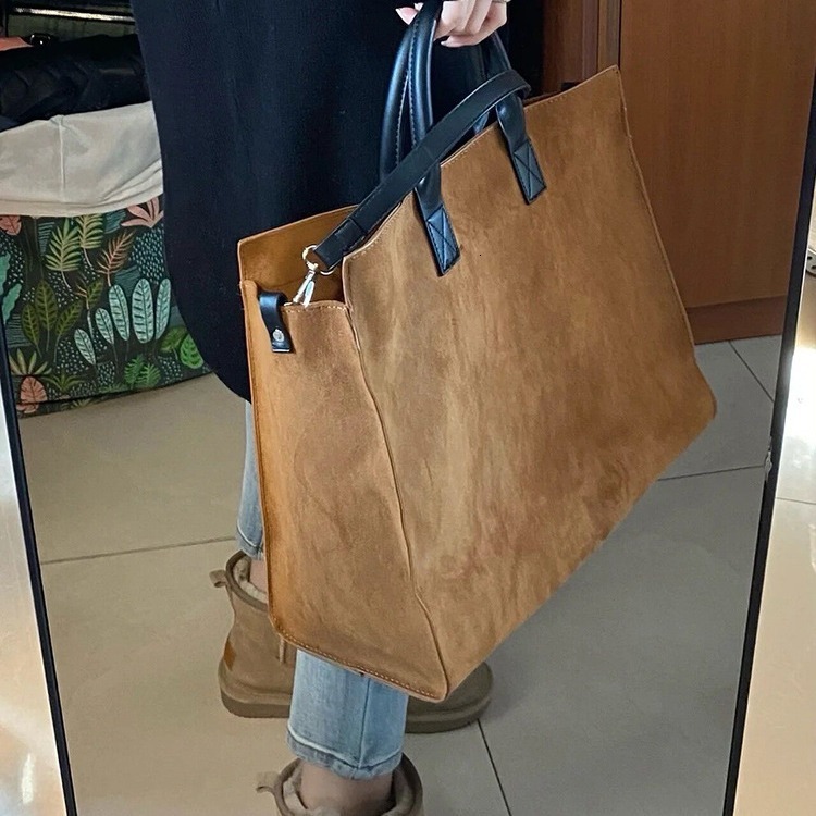 designer 2025 New Black Brother Same Style Autumn Summer Matte Retro Tote Bag Extra Large Capacity Handbag Single Shoulder Crossbody Large Bag