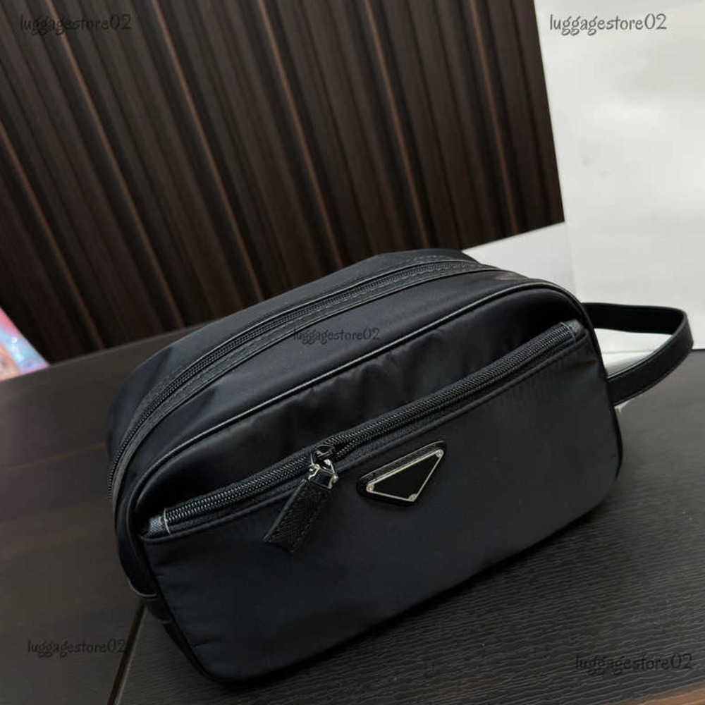 Designer women's cosmetic bags, fashionable men's travel cosmetic bags, luggage and toiletry ,brand handbags, nylon cosmetic bags, classic large-capacity toiletry bags