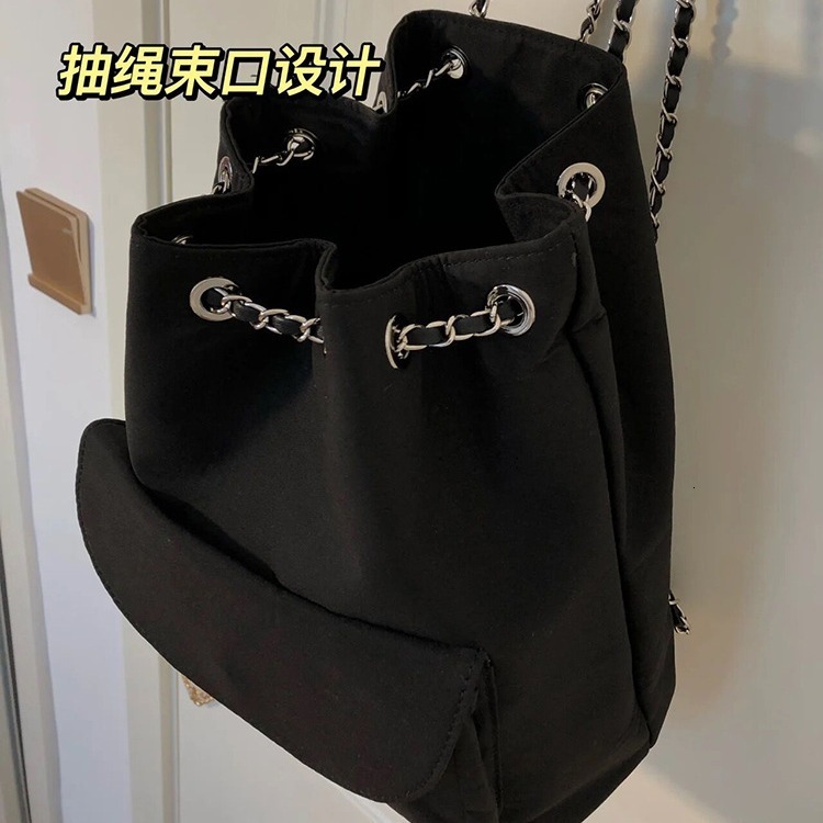 designer Bag 2025 New Korean Fashion Simple Drawstring Black Commuter Backpack for Female Students